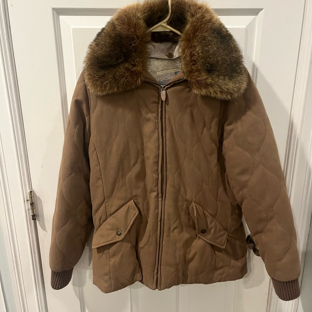 Vintage Cole B country jacket. Brown down Jacket with Faux Fur Collar. Size S.